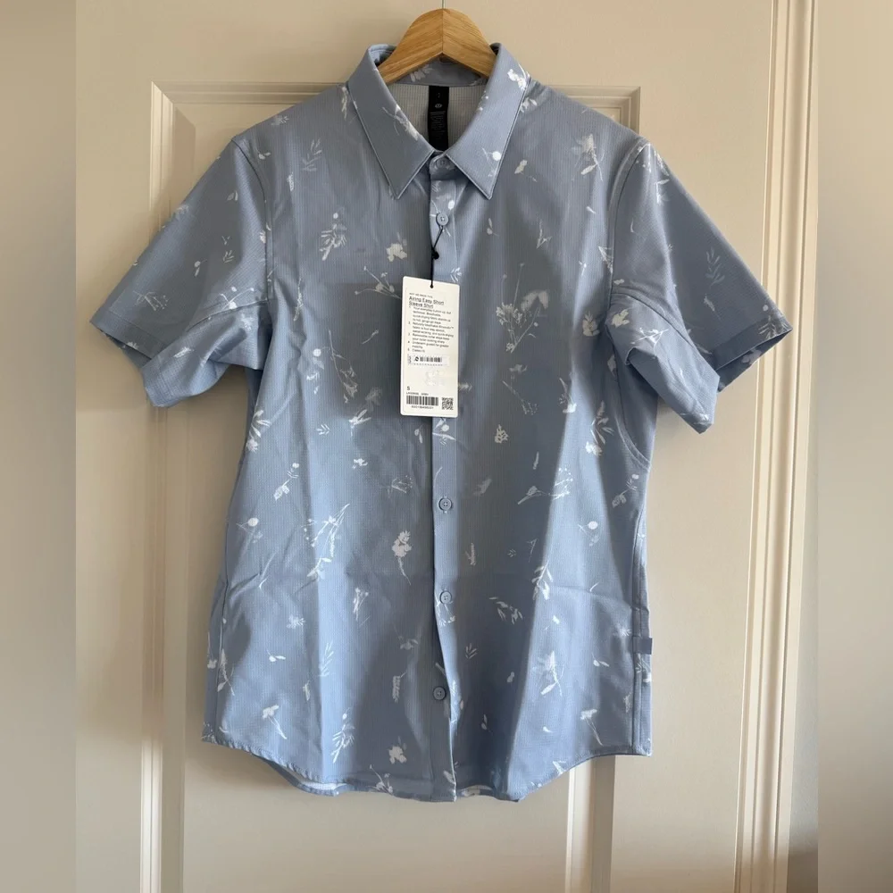 Lululemon Airing Easy Short Sleeve Shirt Men Size S SSB3 New